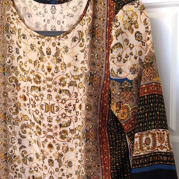 MANGO Collection Dress in Women's size S with beautiful gold brown motif - Picture 6 of 6